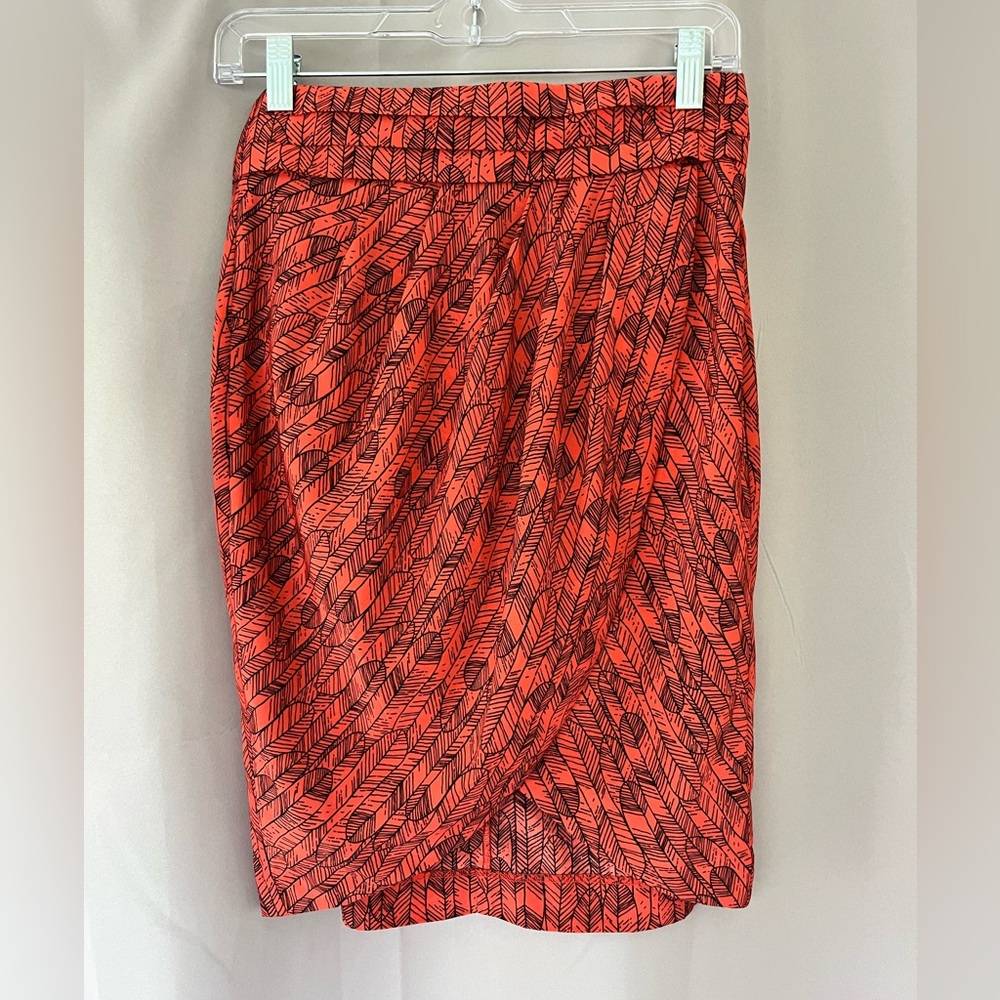Red & Black Tulip Hem Skirt- Small